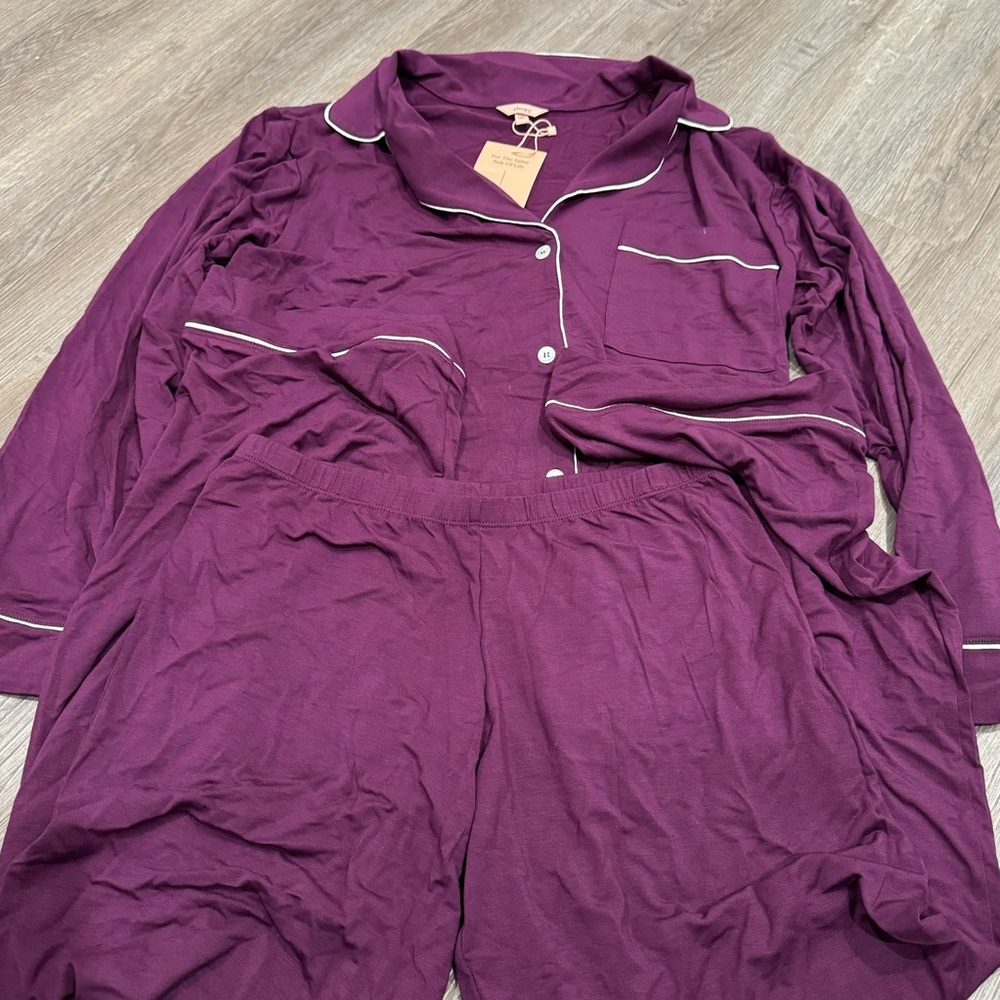 Eberjey Gisele PJ Set in Plum Ivory Pajamas - Picture 2 of 6